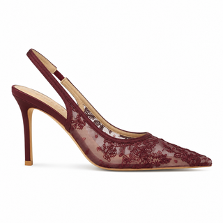 Nice women's red court shoes