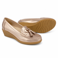 Avignon women's gold loafers upper detail