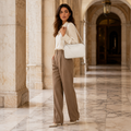 Tuileries women's white shoulder bag zip closure detail